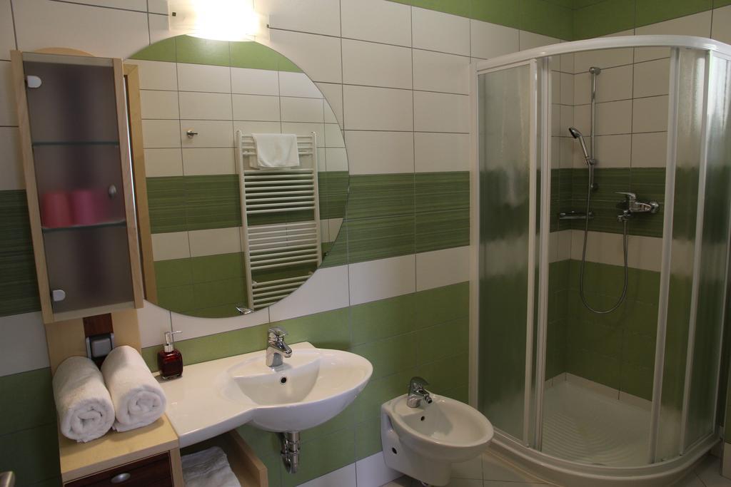 Apartments Veno Ласко Экстерьер фото
